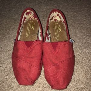 Red Toms